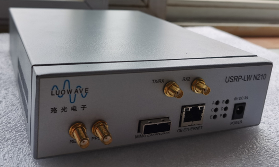 50MS/S High Bandwidth Software Defined Radios ETTUS USRP B210 For Communications